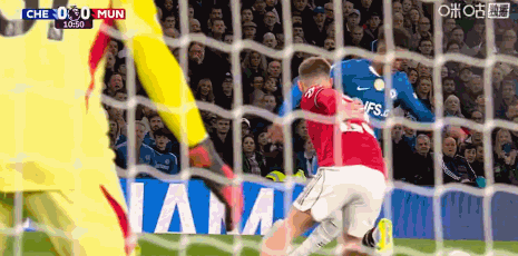 半场：曼联1-0切尔西，库尼亚破门，B费助攻，埃斯特旺伤退