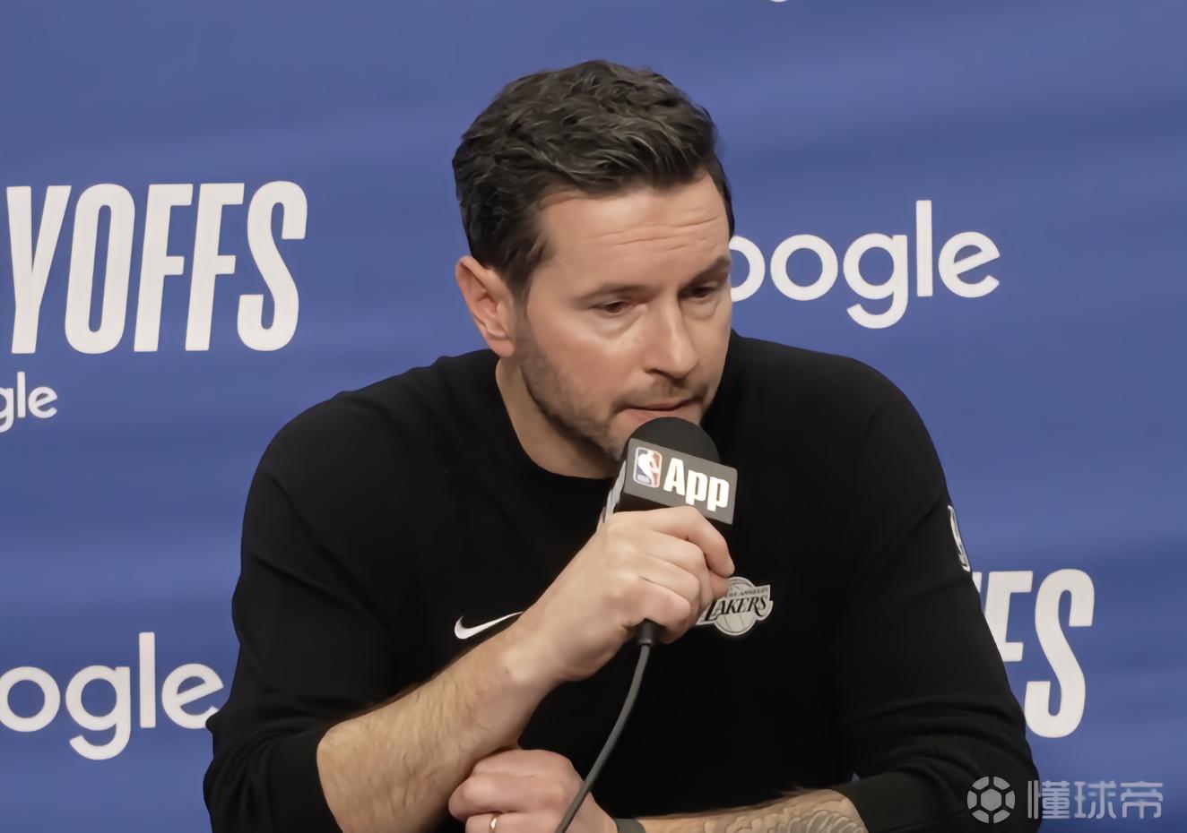 雷迪克：杜兰特缺阵不影响我们的计划，我喜欢肯纳德外线的侵略性